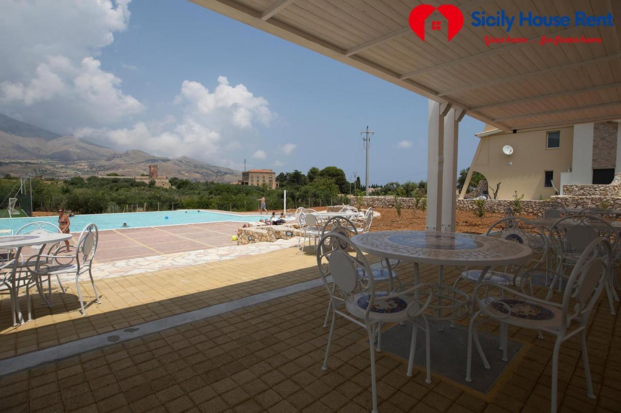 Borgo Aranci - Appartamento In Villa Garofalo - 15B Castellammare del Golfo Luaran gambar